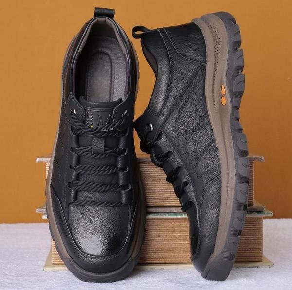 Klassieke herenschoenen in bruin, met superieur voetcomfort. Stevig en stijlvol, ideaal voor een zakelijke of casual look.