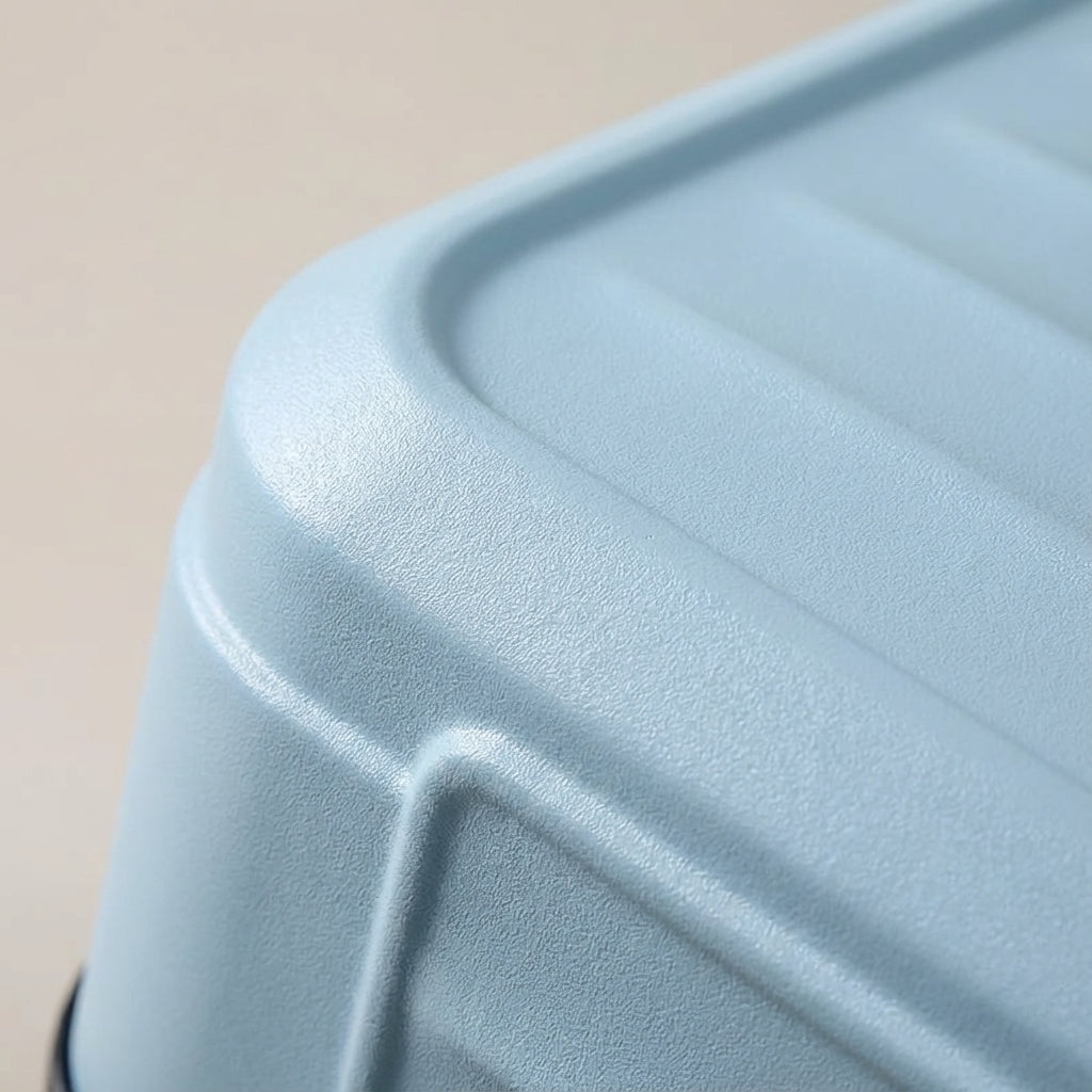 Dichtbij het combinatieslot op de stevige geribbelde Traveon reiskoffer, voor extra veiligheid van je bagage.