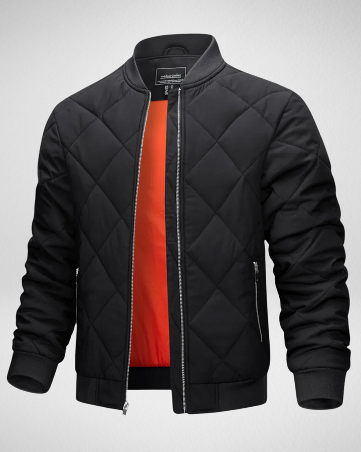 Groen gewatteerd heren bomberjack, comfortabel voor buitenkleding in de herfst en lente.