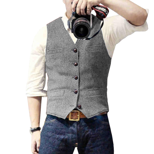 Modern heren gilet met verfijnde afwerking. Voegt een stijlvolle en professionele touch toe aan elke outfit.