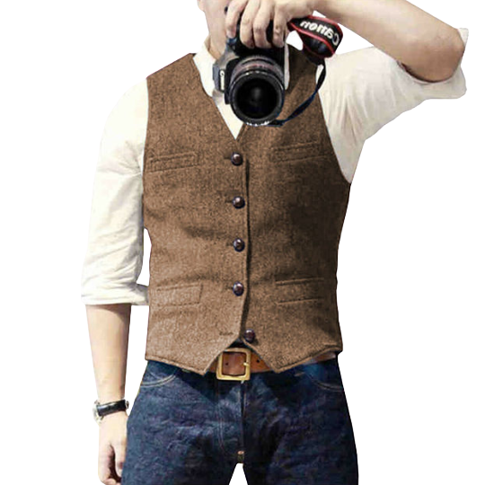 Heren gilet, toont de slanke pasvorm en hoogwaardige knopen. Perfect voor een elegante en modieuze uitstraling.