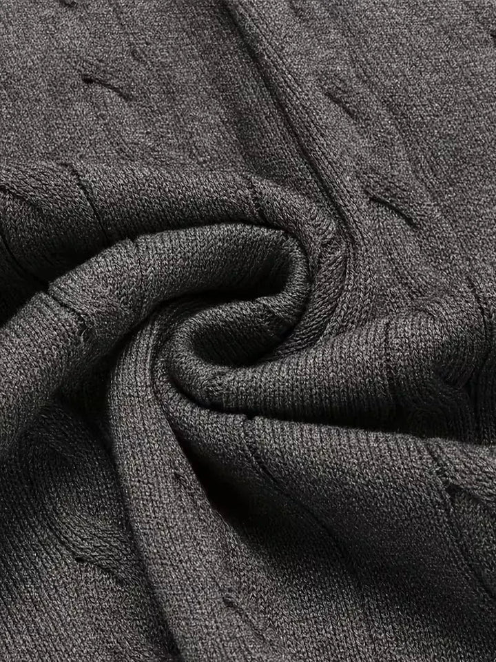 Elegant herenvest, mouwloos, met V-hals, gebreid voor comfort en stijl in de winter.