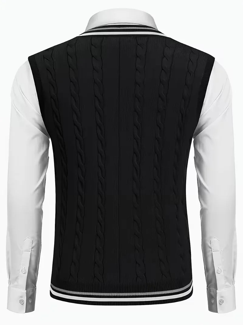 Gebreid herenvest, mouwloos, V-hals. Stijlvol en warm voor smartcasual of zakelijke outfits.
