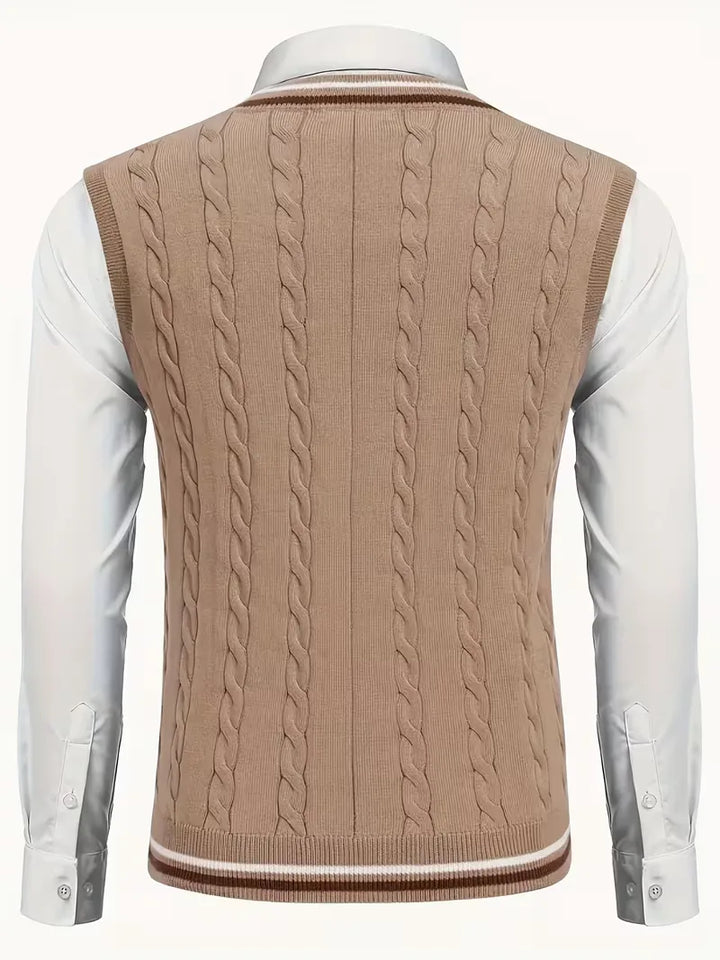 Heren mouwloos vest met V-hals, gebreid, kabelpatroon. Ideaal voor een moderne smartcasual stijl.