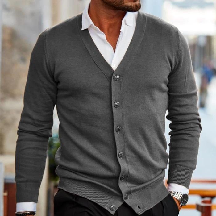 Man draagt een klassiek heren vest, comfortabel en stijlvol. Perfecte modieuze kleding voor diverse looks.