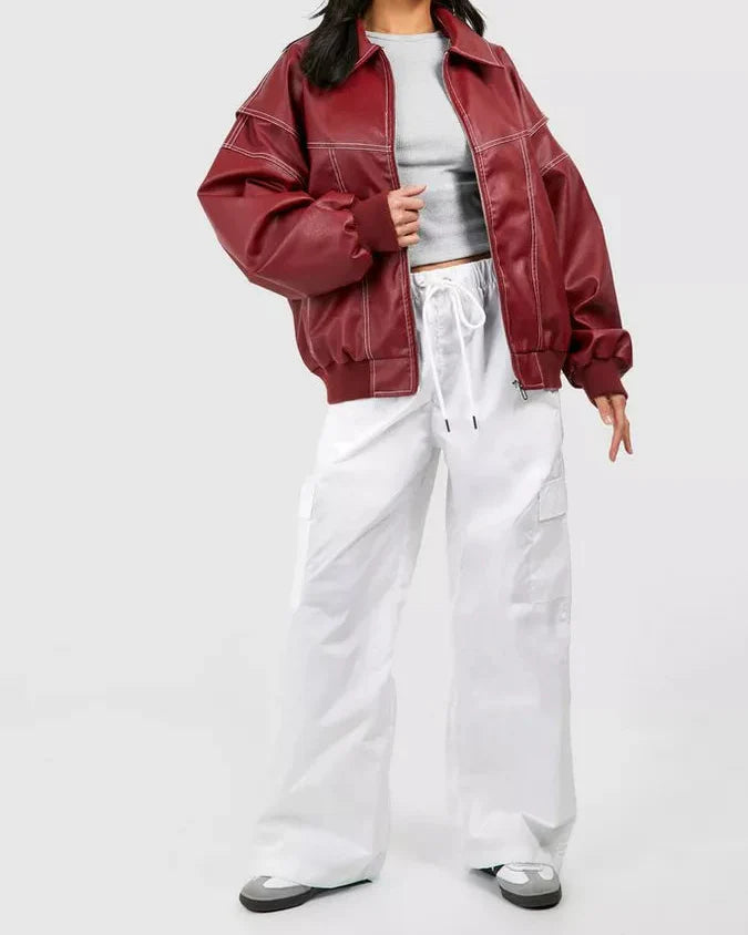 Comfortabel rood oversized damesjack, ideaal als stijlvolle jas voor dagelijks gebruik.