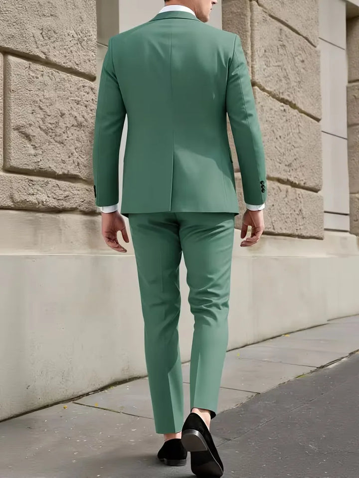 Formeel slim fit herenpak, een must-have in elke herengarderobe voor diverse events.