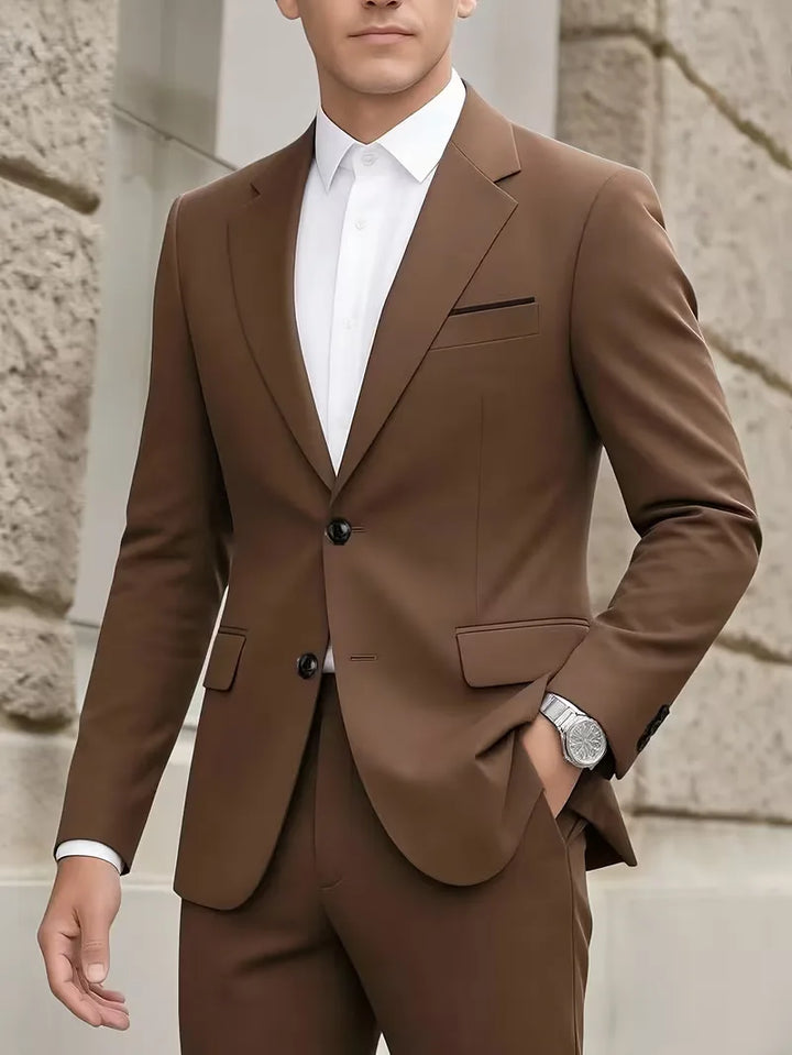 Tweedelig slim fit herenpak, een tijdloze keuze voor formele events en gala's.