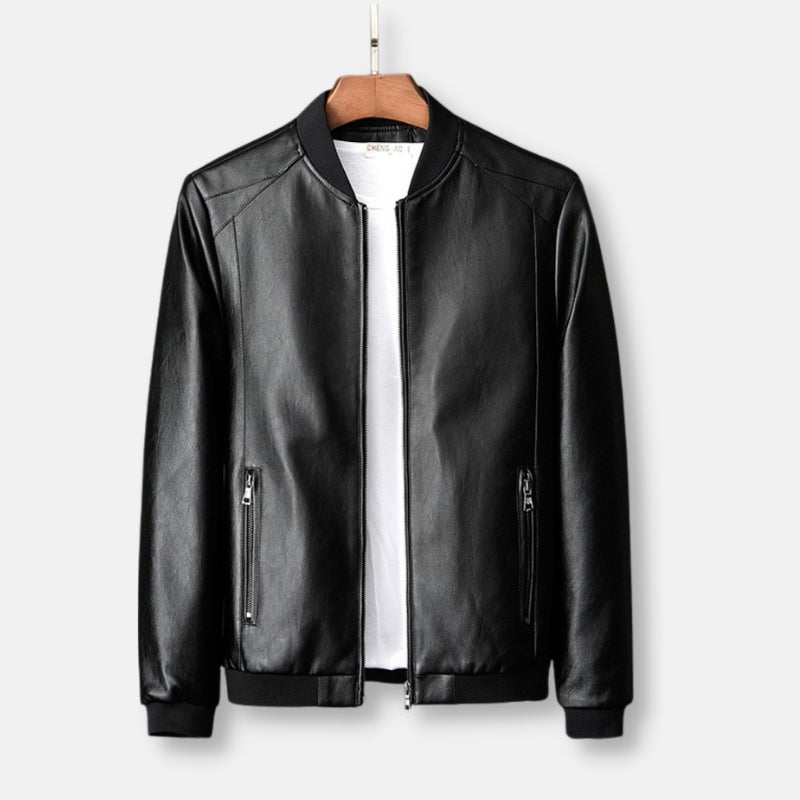 Zwart herenjack met tijdloze elegantie, perfect voor een stijlvolle casual look. Comfortabel en trendy bomberjack.