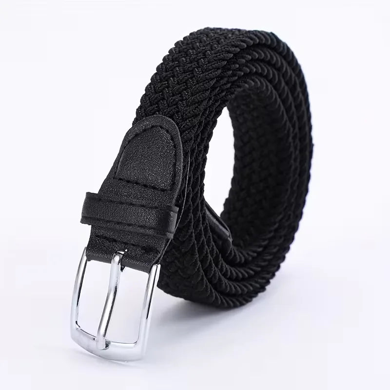 Stijlvolle brede damesriem met gevlochten textuur, ideaal als modeaccessoire voor elke outfit.
