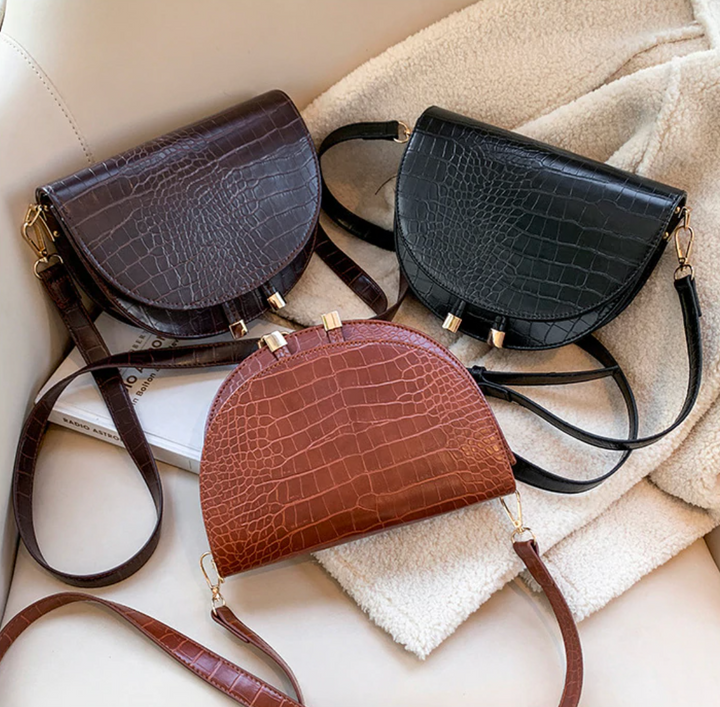 Dames crossbody tas, Chelsey model, van kunstleer met krokodillenprint en verstelbare schouderriem.
