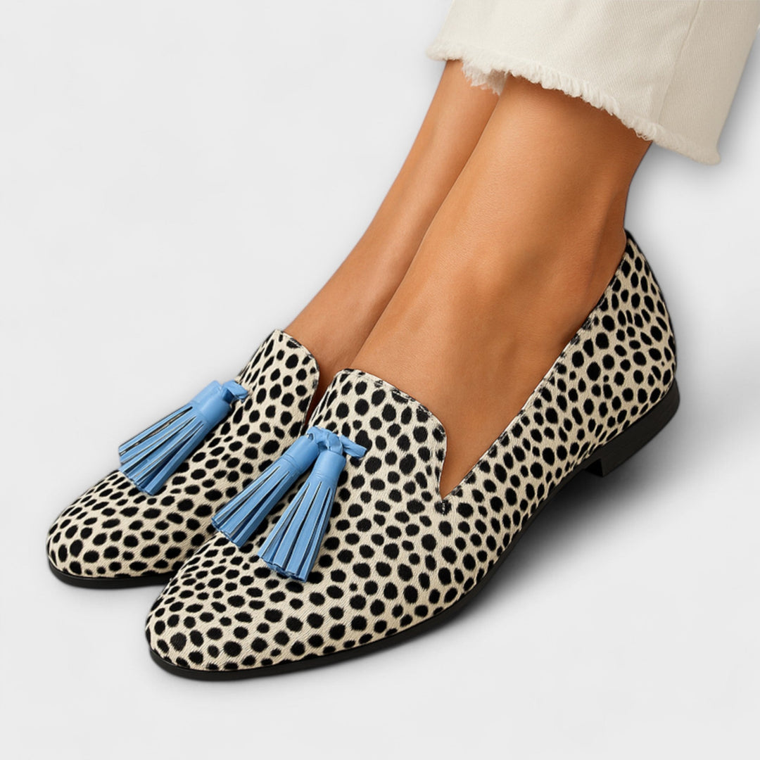 Stijlvolle dames mocassins met kwastjes en trendy dierenprint, comfortabele slip-on loafers voor herfst of vrije tijd.