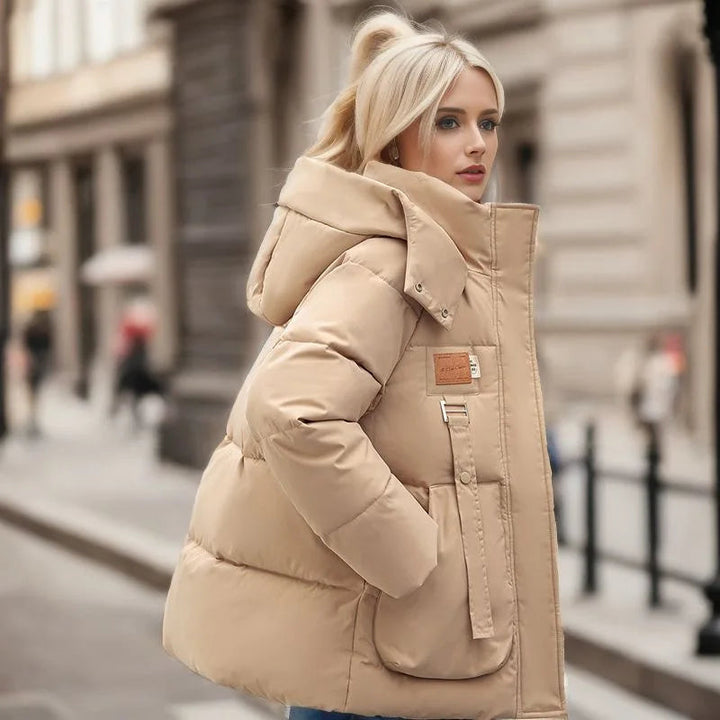 Warme waterdichte dames winter pufferjas voor optimale bescherming tegen kou. Comfortabel voor dagelijks gebruik outdoor.
