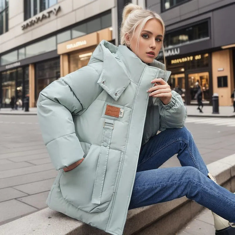 Dames pufferjack, een trendy donsjas-stijl winterjas. Stijlvolle en warme bovenkleding voor de modebewuste vrouw.