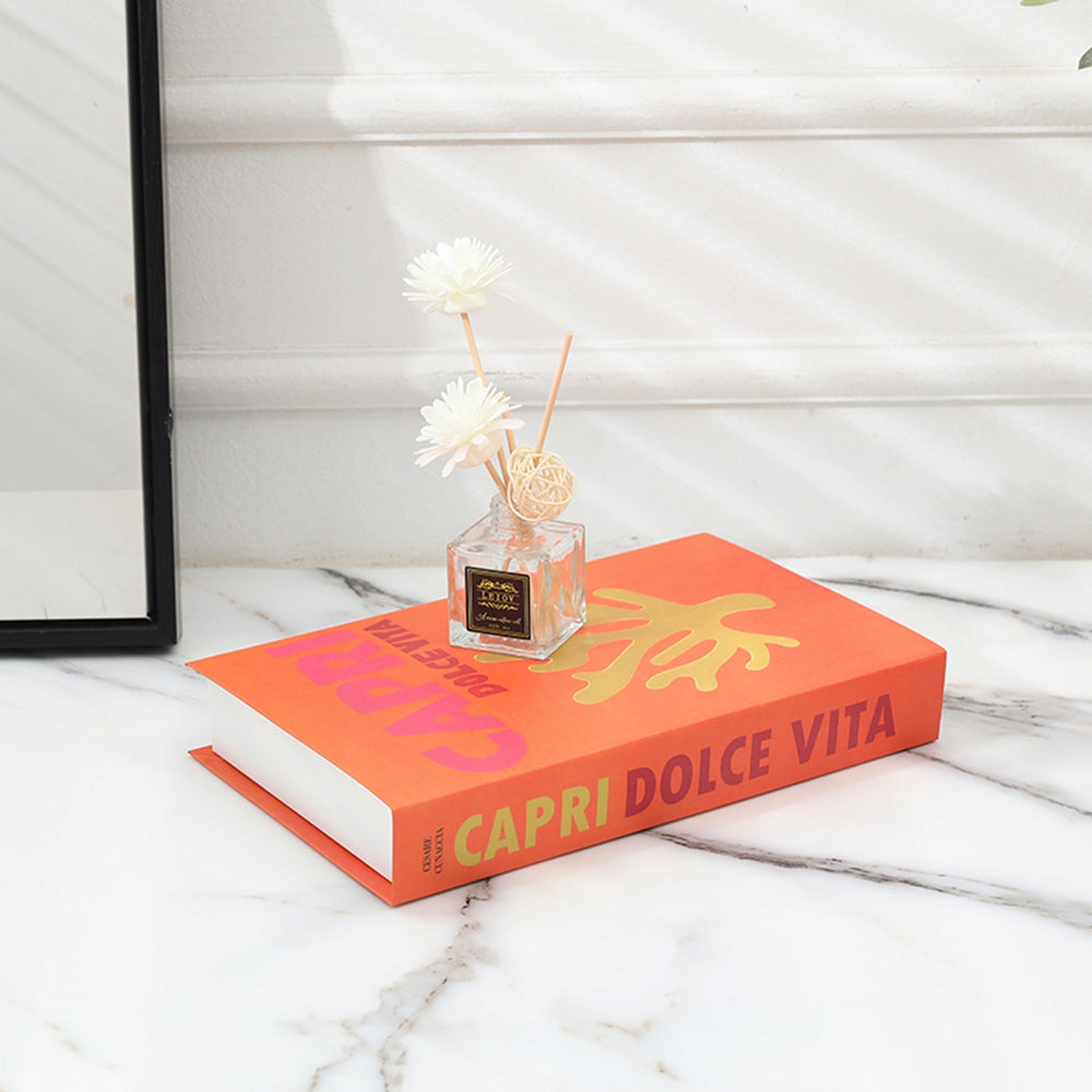 "Stijlvolle decoratie boeken op salontafel, trendy interieur accent met elegante uitstraling voor verfijnde woonkamers."