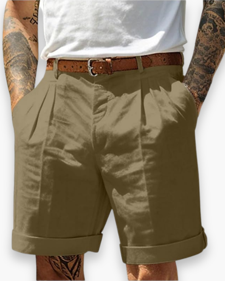 Comfortabele heren chino korte broek. Stijlvolle zomershort, perfect voor casual herenmode in de zomer.