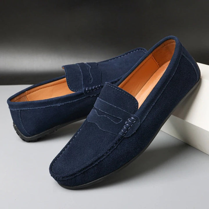Stijlvolle heren loafers in bruin leer, perfecte instappers voor zowel casual als formele gelegenheden. Comfort en mode.
