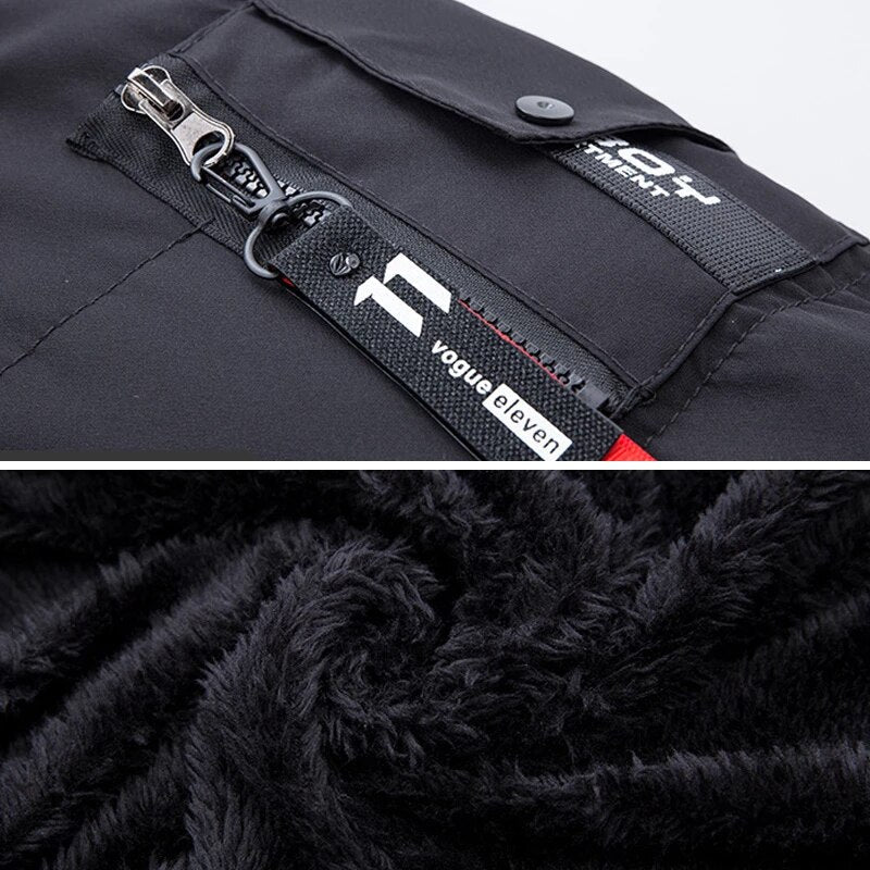 Veelzijdige heren winterjas, warme parka geschikt als stijlvolle buitenkleding en bovenkleding.