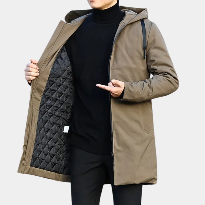 Comfortabele, stijlvolle heren waterdichte jas met voering. Geschikt als regenjas of winterjas voor herfstmode en buiten.