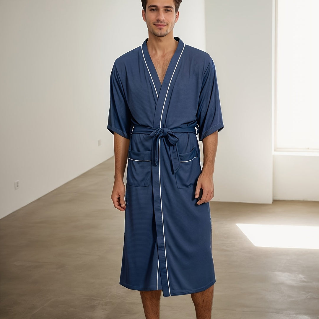 "Stijlvolle herenbadjas Noah met korte mouwen, dubbele zakken en modern design in effen kleur voor dagelijks comfort en stijl