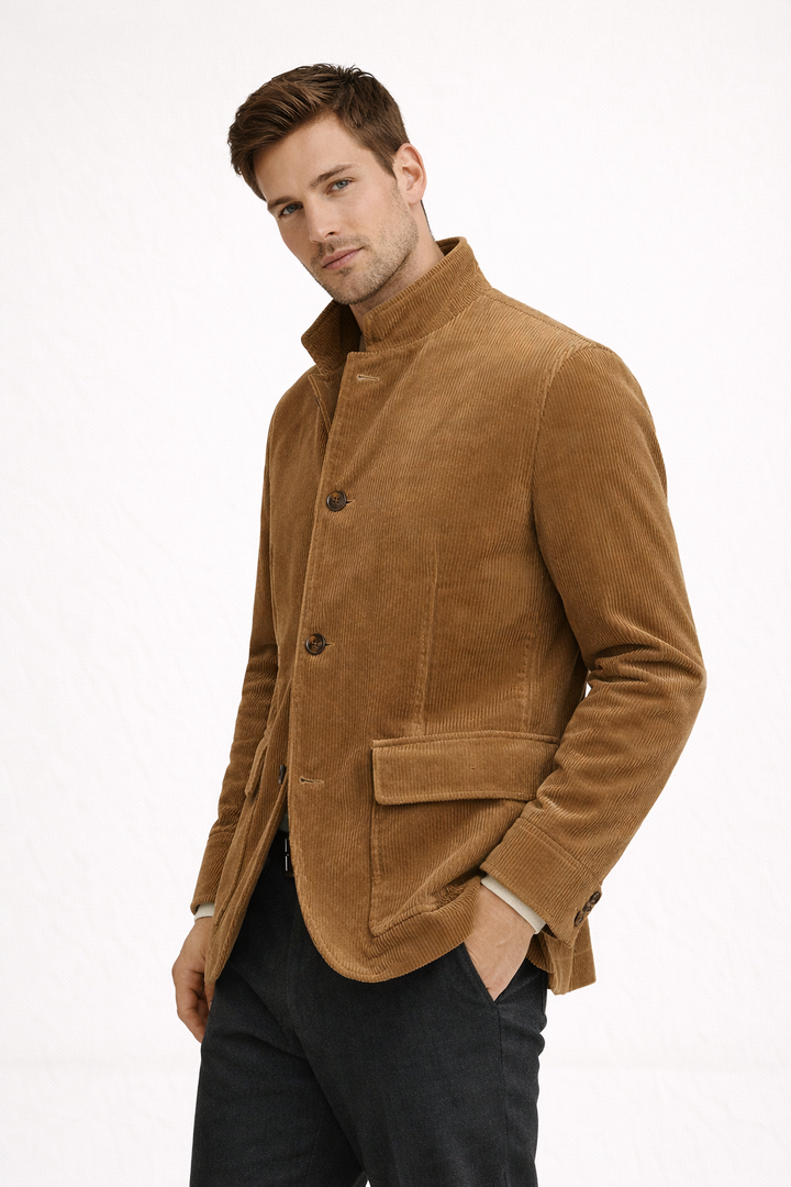 Veelzijdige herenblazer met chique maokraag en klepzakken, van semi-formeel tot casual chic.