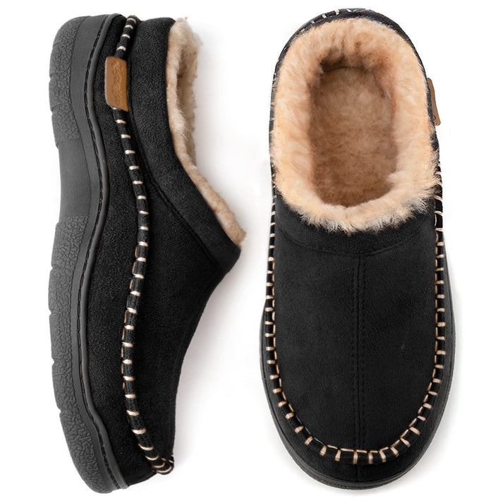 Een paar zachte herenpantoffels voor binnen. Comfortabele slippers die zorgen voor warme voeten en ontspanning thuis.