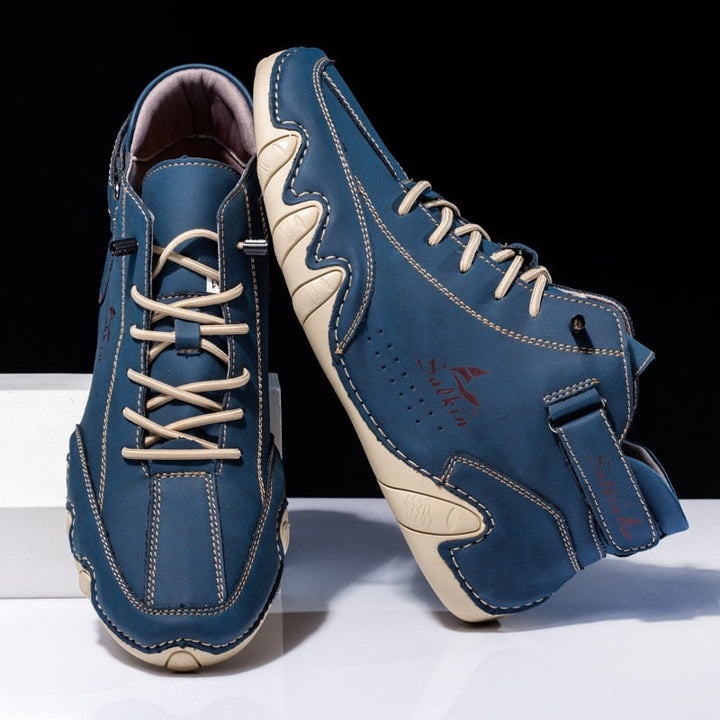 Hoge herenschoenen met antislipzool voor veilige grip, perfect voor casual wandelingen.