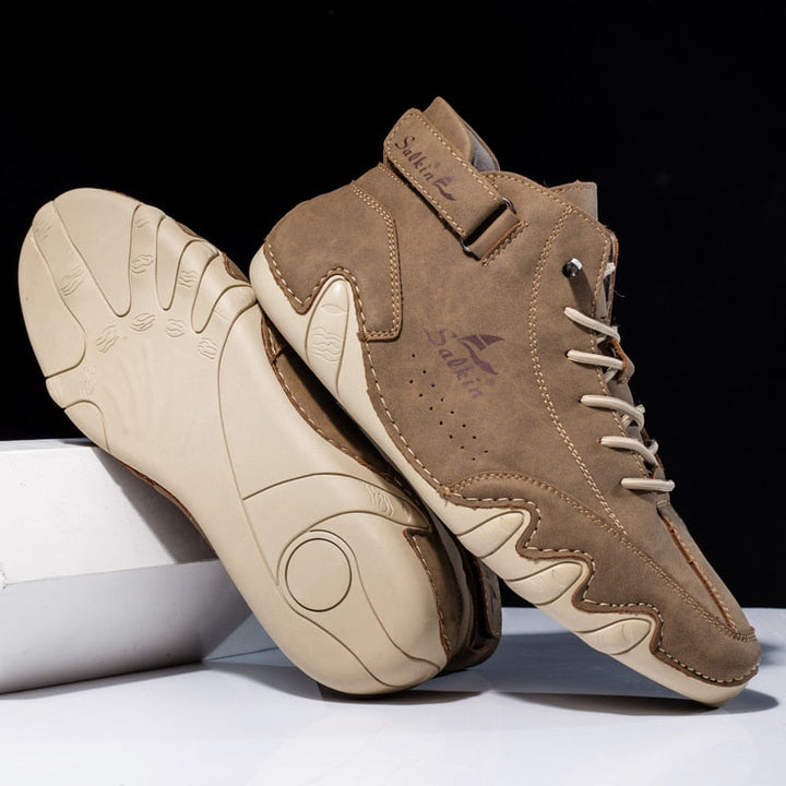 Veelzijdige hoge herenschoenen, zowel formeel als casual te dragen, met extra comfort.