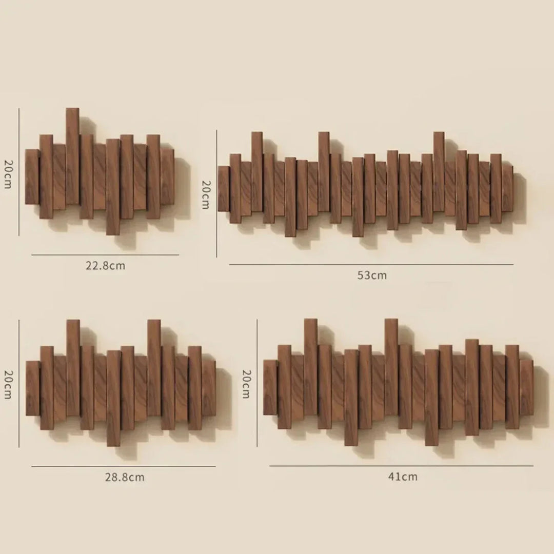 Minimalistische houten kapstok van walnoot- en beukenhout, geïnspireerd op een piano, voor modern interieur.