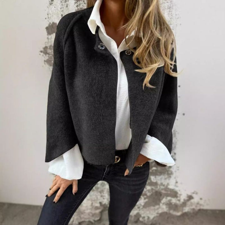 "Stijlvolle wolmix dames tussenjas in meerdere kleuren met harige textuur, oversized pasvorm en luxueuze uitstraling."