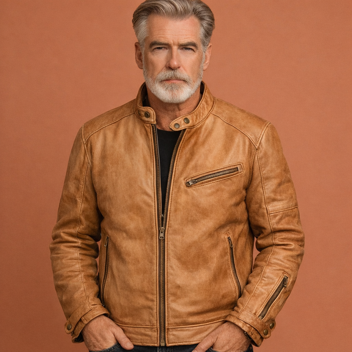 Modieuze heren leren jas met karakteristieke opstaande kraag. Essentiële herenmode bovenkleding voor dagelijks gebruik.