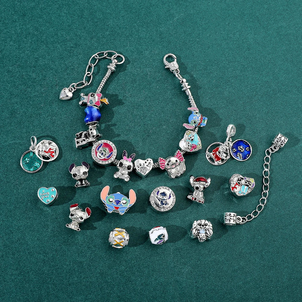 De ultieme Stitch kerst adventskalender 2025 met exclusieve sieraden en accessoires voor Disney fans.