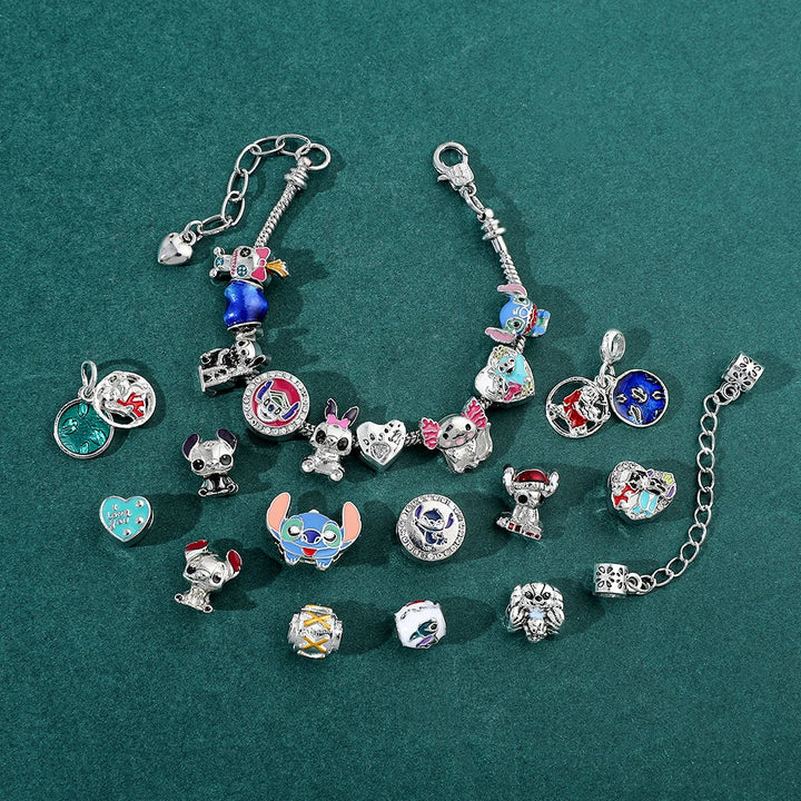 De ultieme Stitch kerst adventskalender 2025 met exclusieve sieraden en accessoires voor Disney fans.