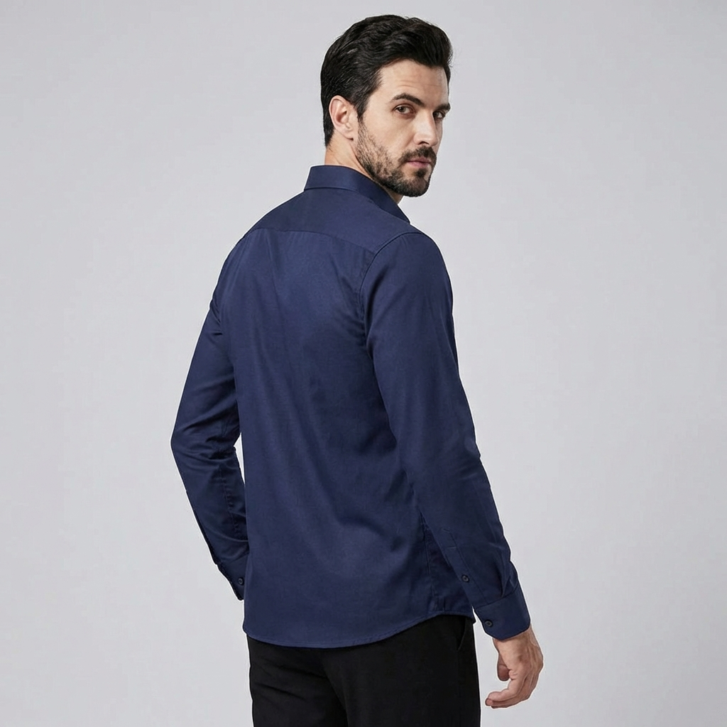 Wit strijkvrij herenoverhemd van polyester-elastaan mix, slim fit en ademend, perfect voor comfort.