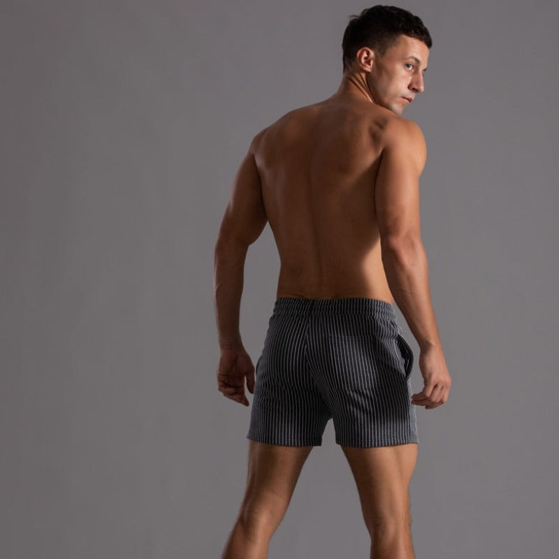 "Super-stretch fitness shorts voor heren, flexibel ontwerp in donkergrijs, perfect voor workouts en comfort"