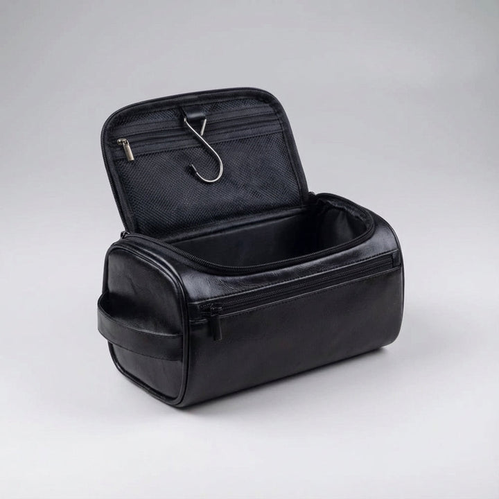 Compacte Toilevo reistoilettas past perfect in koffer; efficiënte bagage organisatie voor elke trip.