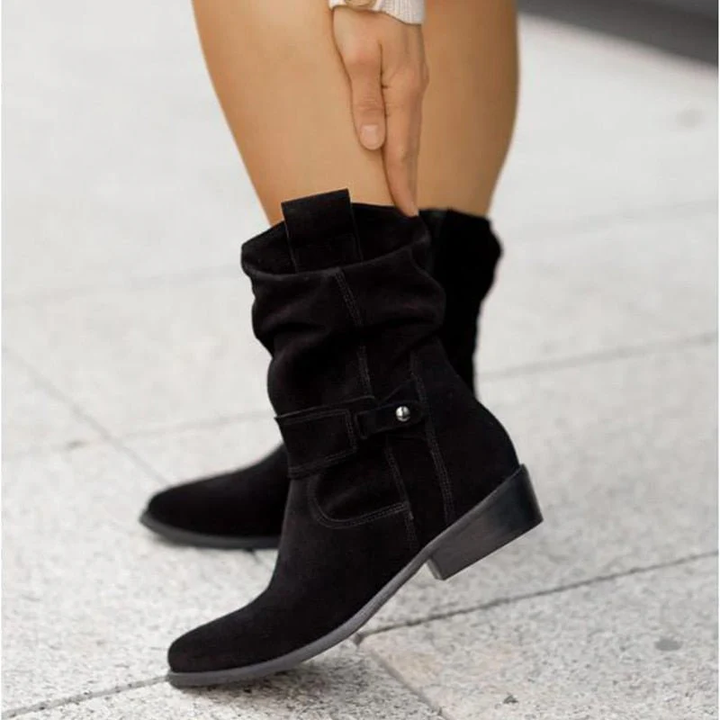 Trendy dames enkellaarsjes met een losse schacht voor een comfortabele en casual-chique uitstraling.