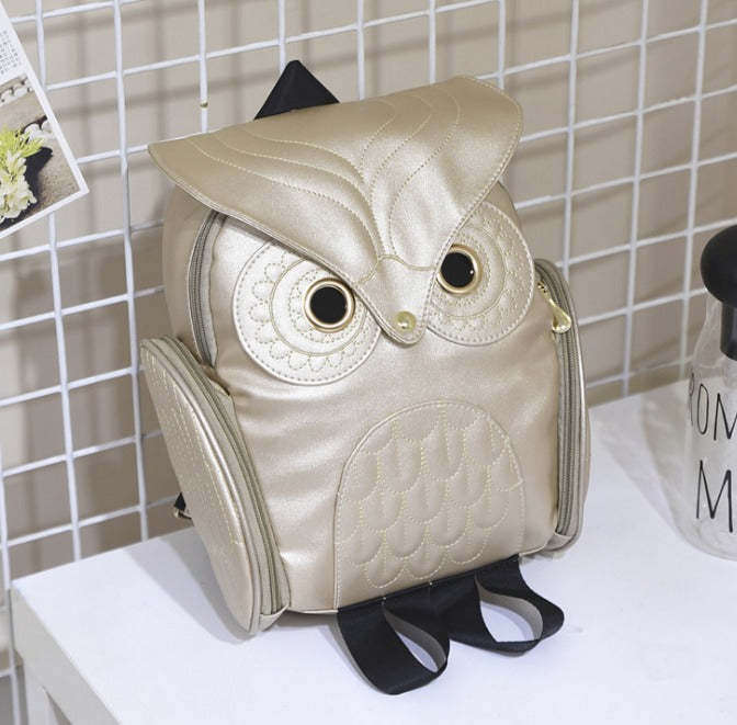 Stijlvolle dames PU leren rugzak met uilenprint. Multifunctioneel voor school, reizen en dagelijks gebruik.