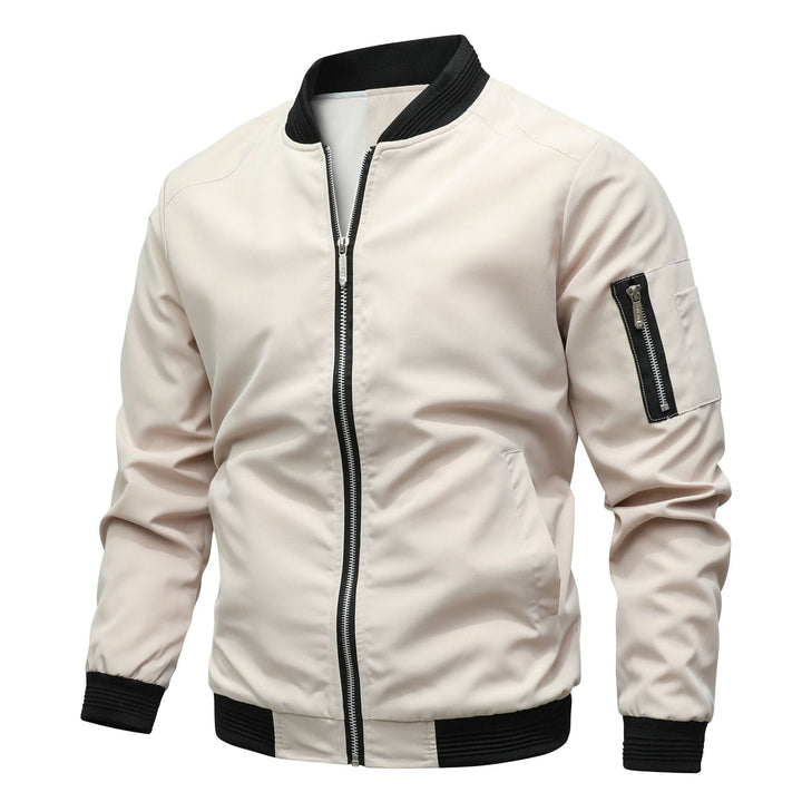 Trendy heren bomberjack in pilotenstijl. Stijlvolle zwarte casual jas voor mannen, modern en comfortabel.