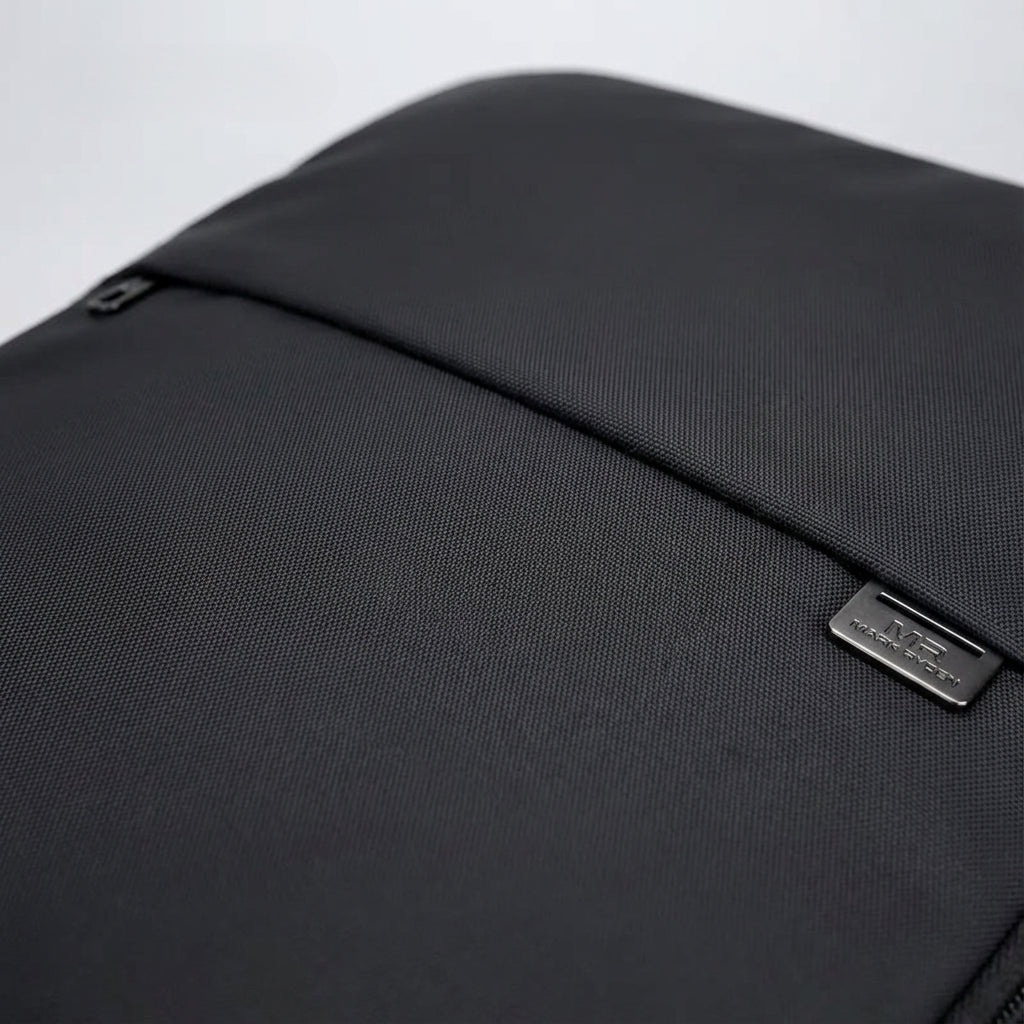 Comfortabele Safepackr unisex reisrugzak met ergonomische schouderbanden en ademende rug, perfect voor lange reizen.