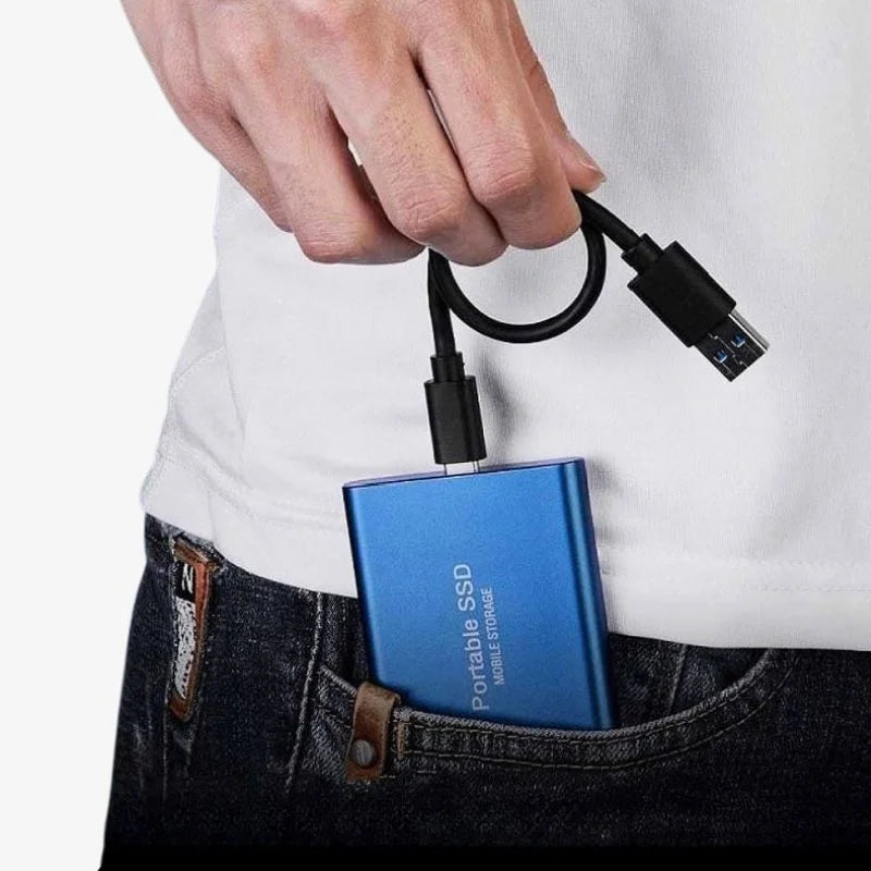 Moderne externe SSD, compact ontwerp; essentieel voor professionals en studenten.