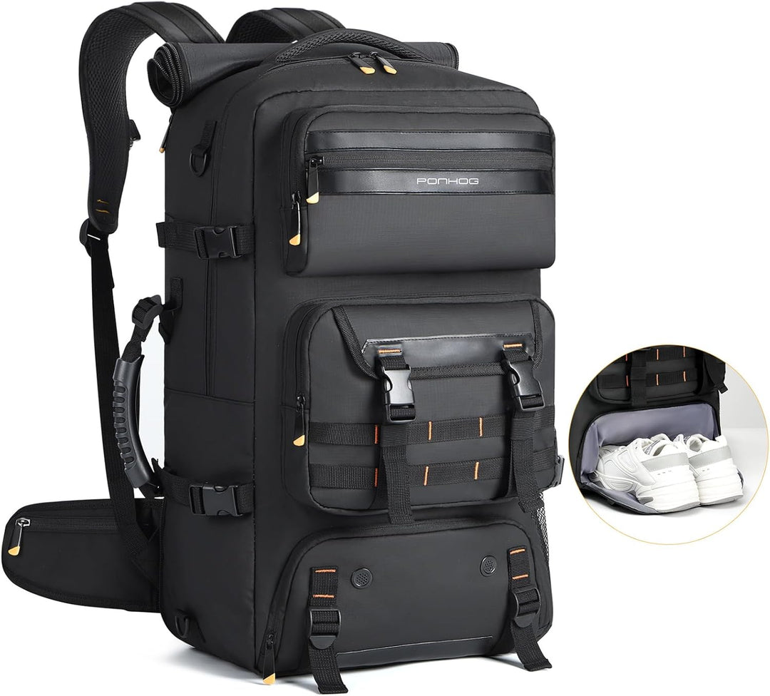 Unisex 50L reisrugzak, handbagage formaat. Ideaal voor reizen met schoenenvak & USB-poort. Waterafstotend.