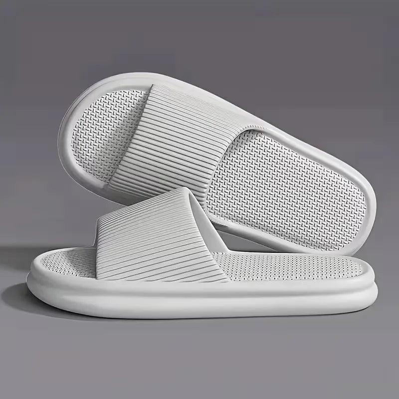 Unisex badslippers met ergonomisch gevormde dikke zool voor superieur comfort.