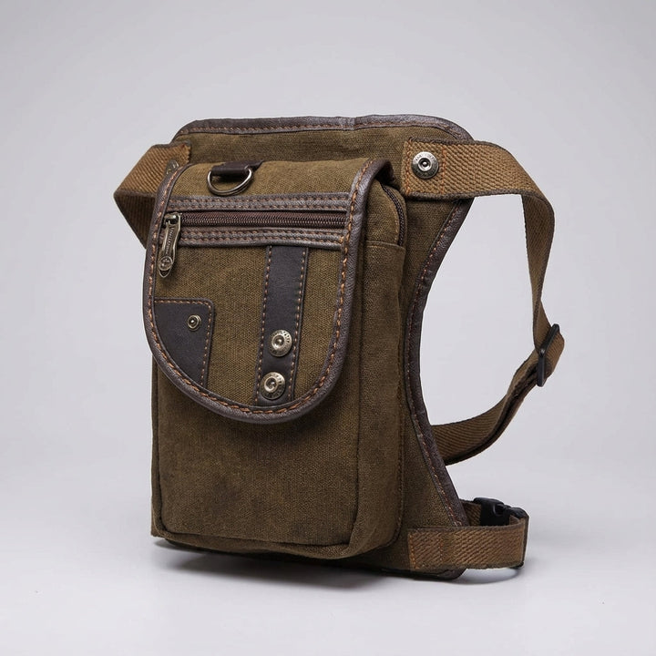 Duurzame waterafstotende beentas, perfect als motor tas of outdoor tas met diverse opbergvakken.