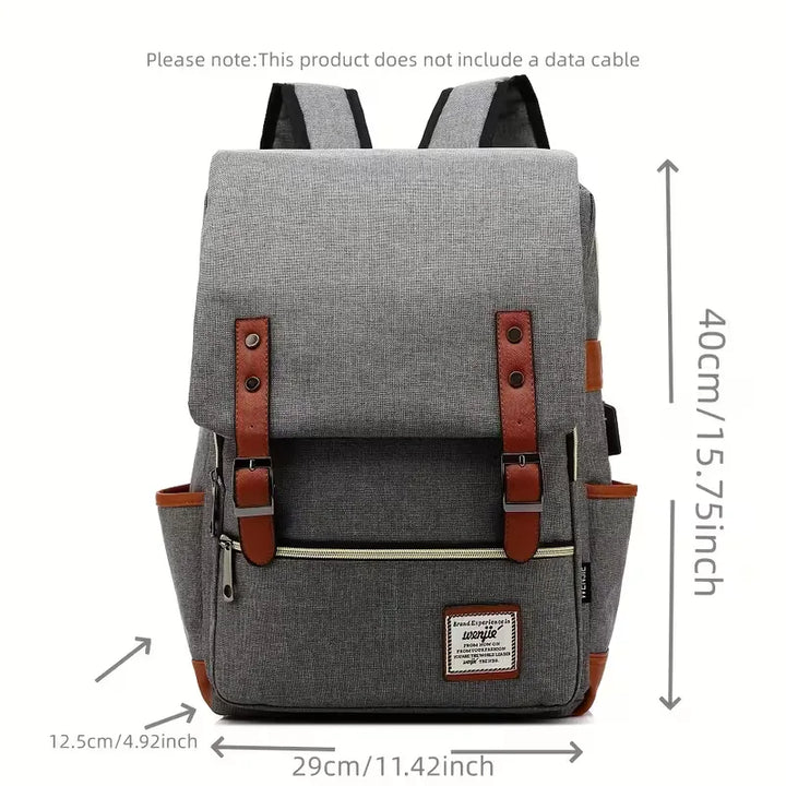 Veelzijdige unisex rugzak van duurzaam polyester, voorzien van een flap, gespen en ergonomische schouderbanden.