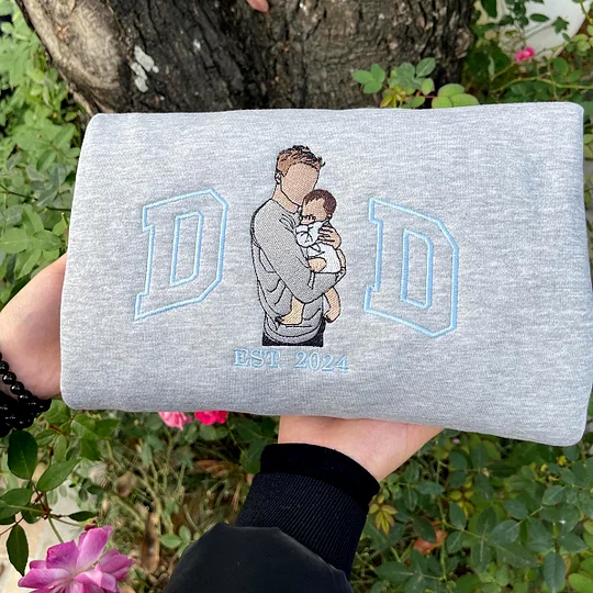 Close-up van gepersonaliseerde hoodie met heldere foto, een blijvende herinnering voor Vaderdag.