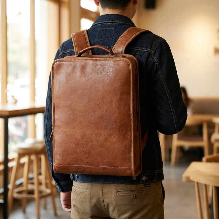 Unisex gestructureerde MetroTote laptop rugzak 16 inch, ideaal voor werk, studie en reizen.