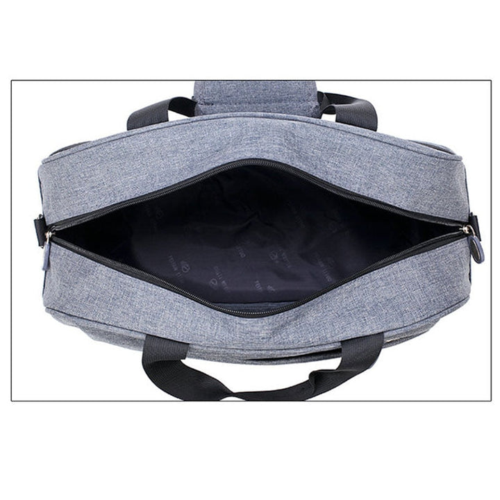 Compacte trolleytas van nylon voor handbagage, handig voor reizen en korte trips.