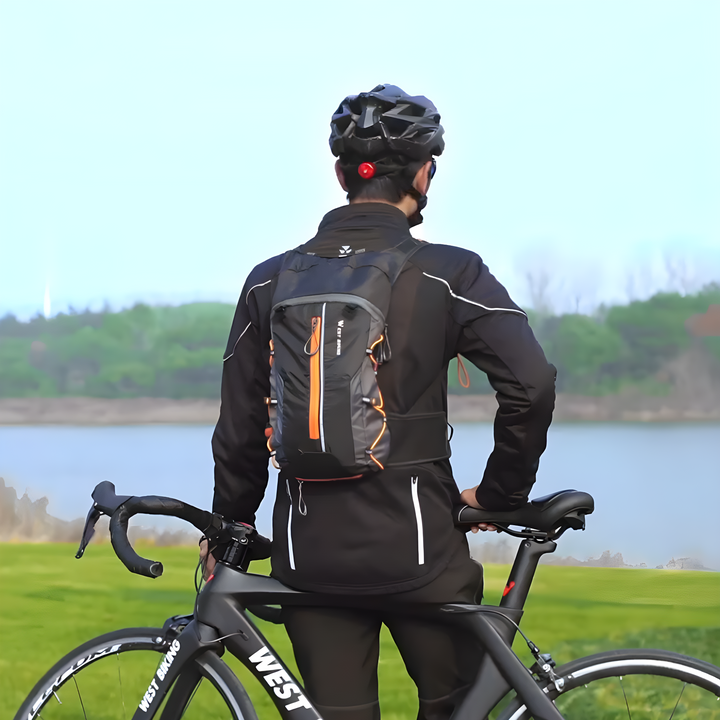 Waterdichte wandelrugzak HydroRide 10L unisex met drinksysteem, comfortabel voor lange tochten.