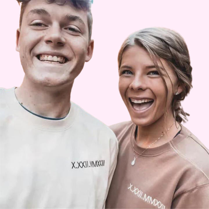 Romantische koppel hoodie, perfect voor Valentijnsdag of jubileum. Gepersonaliseerd met jullie liefdesverhaal.